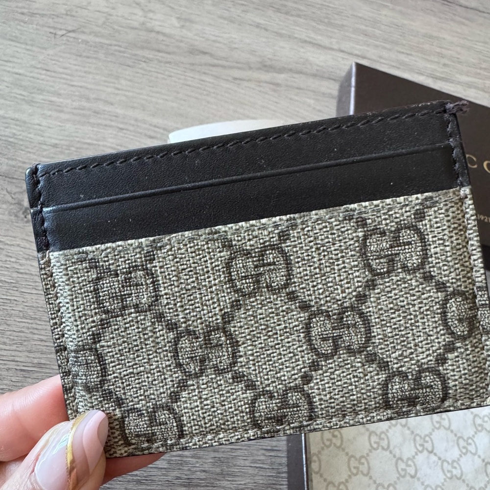 Gucci Black and Gray Key Card Holder - Picture 5 of 6